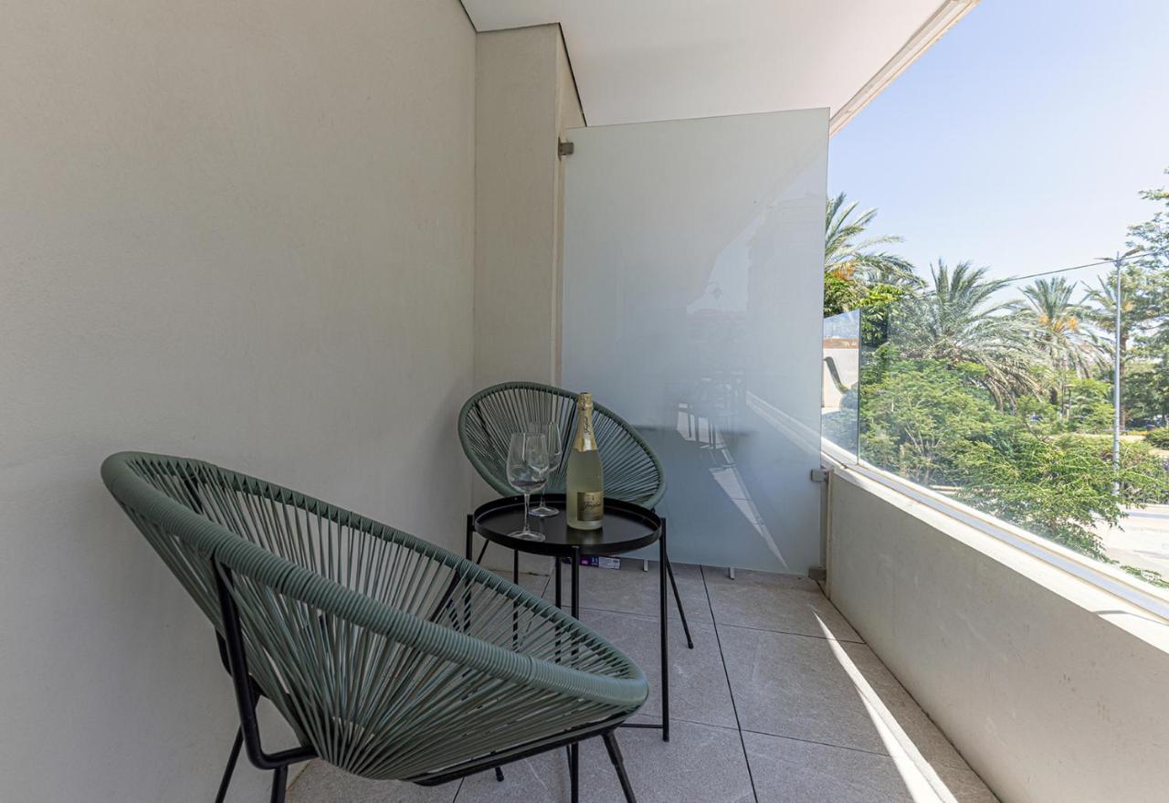 Stylish 2 Bedroom Apartment In Estepona Old Town Exterior foto